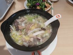 -闫家驴肉老店(华电一校店)