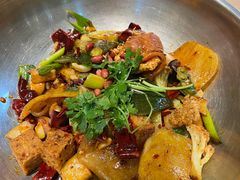 -拿渡麻辣香锅(世茂广场·工三店)