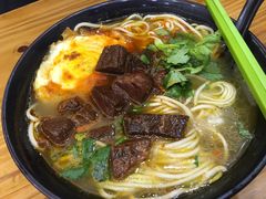 -志权牛肉面(灵山路店)
