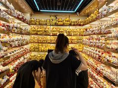 -义乌小商品批发市场(中国小商品城·篁园服装市场店)