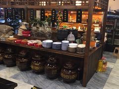 -黄桷树曹家私房菜(江与城店)