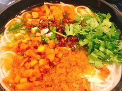 -桥香园云南过桥米线(金马碧鸡店)