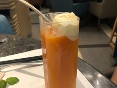 -港丽餐厅(高德置地店)