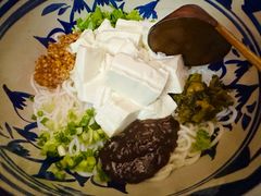 豆花米线-蜗牛小馆醉乡民谣云南菜(惠新西里店)