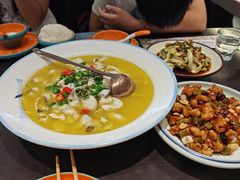 -川流不息·地道川菜·小龙虾(松东路店)