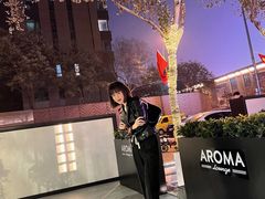 -洛缦音乐餐厅(工业展览馆万象城店)