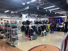 -YONEX苗江运动城(源深店)