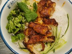 -美奈小馆·越南料理(中航城君尚购物中心店)