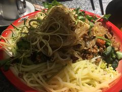 -山里屯铁锅炖(哈尔滨中央大街店)