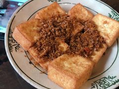 -Cuc Gach Quan Restaurant