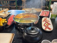 -鹿鸣山草本茶香火锅(园西路店)