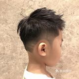小男神的飞机头