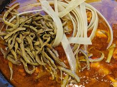 -铁锅炖灶台鱼老三炖鱼馆