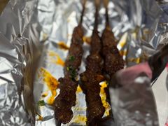 -肥肥虾庄·金牌油焖大虾(汉街SKP店)