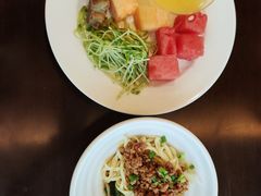 -宜昌均瑶国际酒店(宜昌CBD购物中心夷陵广场店)