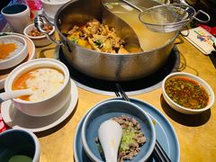 -左庭右院鲜牛肉火锅(南通CBD大有境店)