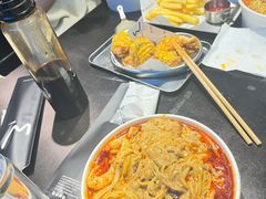 -W COLLECTIVE  DESSERT SHOP