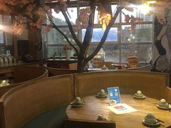 -蜜桃餐厅·伴山(湖滨商业街店)