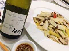 西万尼干白-西湖春天•老字号杭州菜(百汇店)