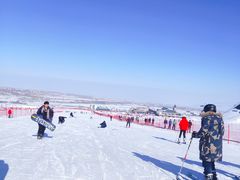 -丝绸之路山地度假区滑雪场