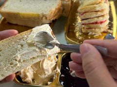 -敖特尔布里亚特美食坊(世纪花苑店)