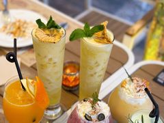 -Mark&Mars Restaurant