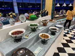 -迈豪国际酒店-百老汇旋转西餐厅