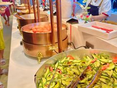 -涨巢·潮玩水疗局