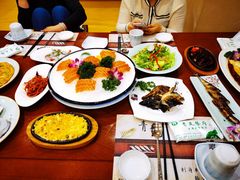 -青瓦餐厅·生鱼片·韩园烤肉(西塔店)