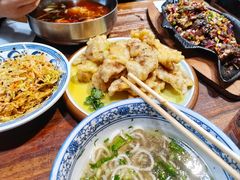 -东大桥小国抻面烧烤(长通路店)