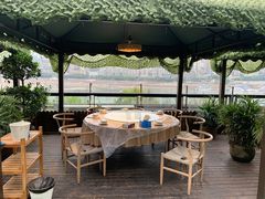 露天位-冰冰龙虾·江湖菜·花园江景餐厅
