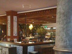 -八府香鸭·啫啫煲(华山路店)