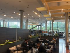 -成都中升之星奔驰4S店