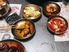 -草家酱蟹炭火烤肉店(珲春南路二店)