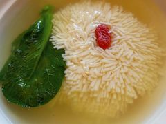 鲜松茸菊花豆腐-香格里拉香宫·海鲜青岛菜·鲁菜·淮扬菜