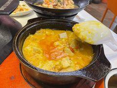 -阿瓦山寨·湘菜现炒·剁椒鱼头王(咸阳总店)