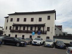 -新场古镇-停车场