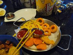 -范特西FANTASY量贩式KTV(民主广场店)