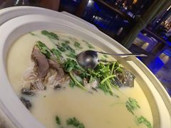 鱼头汤-绿茶餐厅(千岛湖银泰城店)
