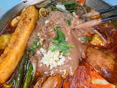 -臻香东北老式麻辣烫