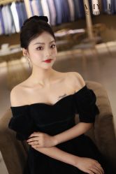 -艾米丽婚纱礼服