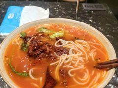 -粉八·云南米线·建水烧烤(常熟路店)