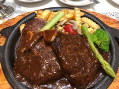 -香港新发烧腊茶餐厅(水围店)