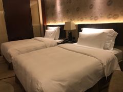 -深圳福青龙华天假日酒店