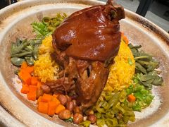 汇丰苑砂锅肘子捞饭-汇丰苑·海鲜青岛菜(中山路大鲍岛店)