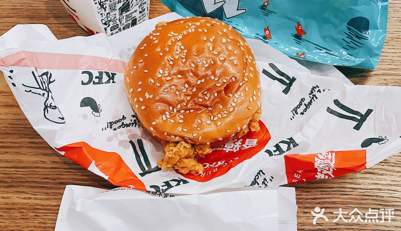 在KFC花39.9买了姆明玩具 还送了我汉堡薯条蛋挞饮料🥤