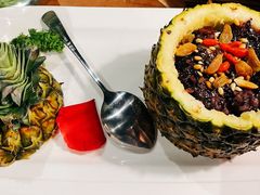 傣族菠萝饭-雀舞云南菜(天津天河城购物中心店)