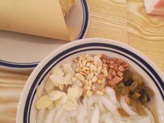 -正南齐北·老街糯米团(洪崖洞店)