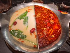-湊湊火锅·茶憩(杭州湖滨银泰in77店)