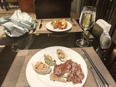 -大中华希尔顿酒店-念自助餐·嗨啤·小龙虾